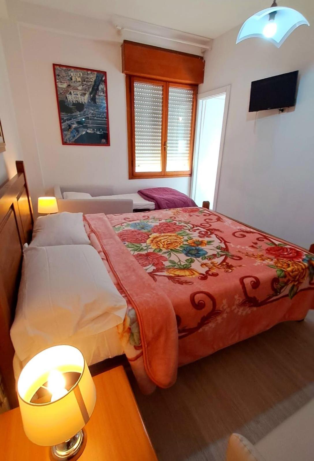 Affittacamere Miri Cagliari Bagian luar foto