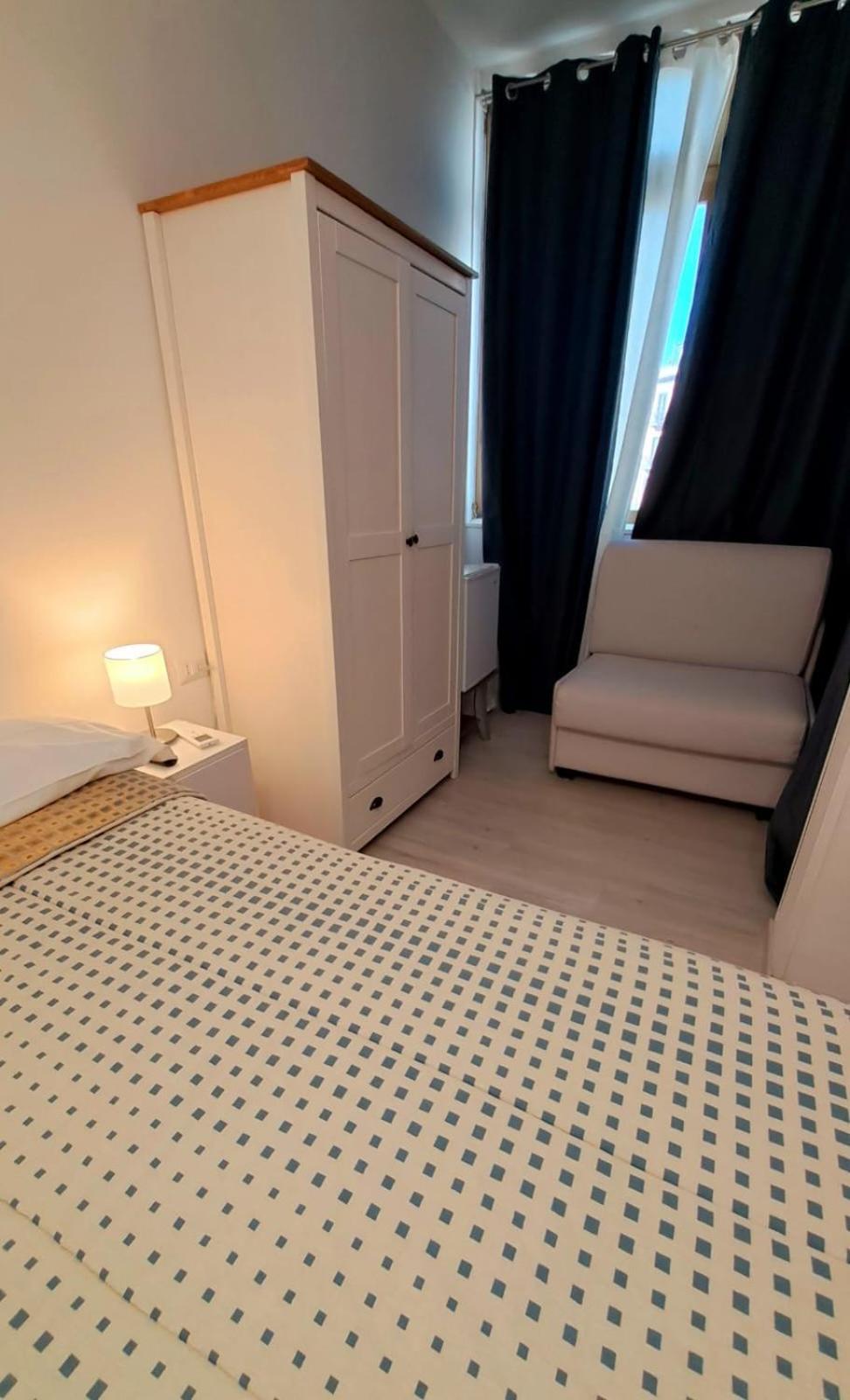 Affittacamere Miri Cagliari Bagian luar foto