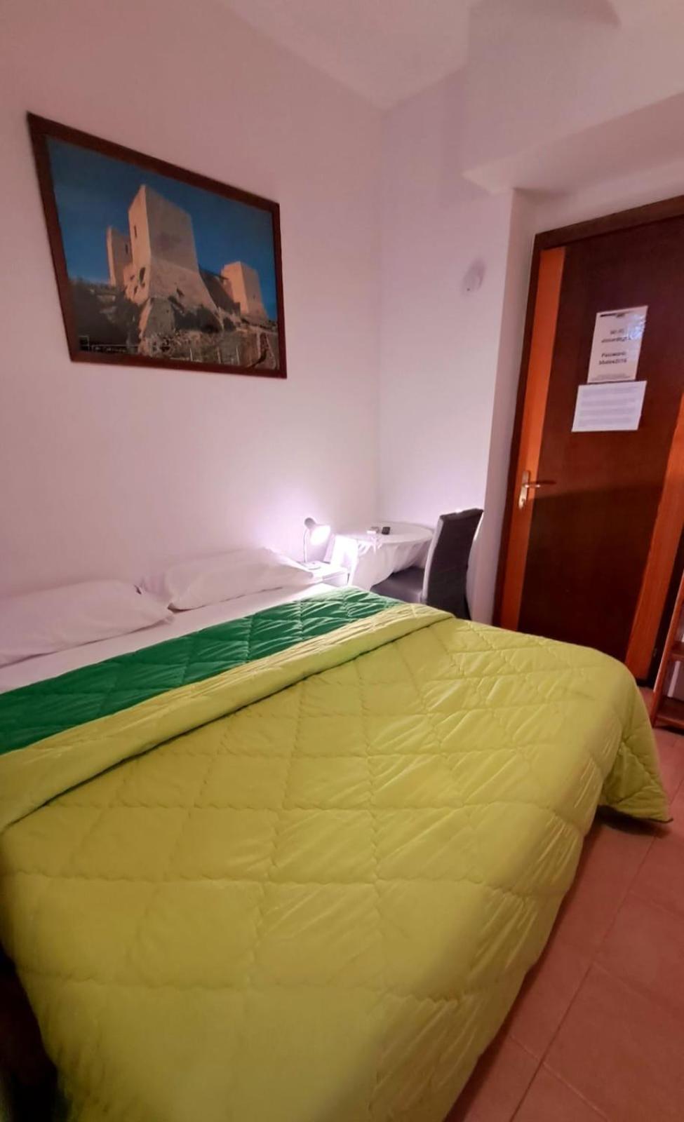 Affittacamere Miri Cagliari Bagian luar foto